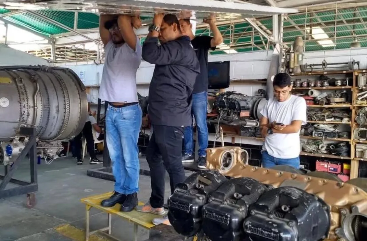 Curso de técnico en mantenimiento aeronáutico 2025 - Imagen 3