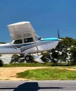 Alternative view of Hora de vuelo de instrucción - Cessna 172XP