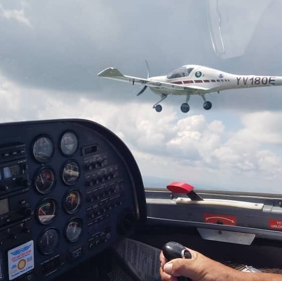 Hora de vuelo de instrucción - Diamond DA20